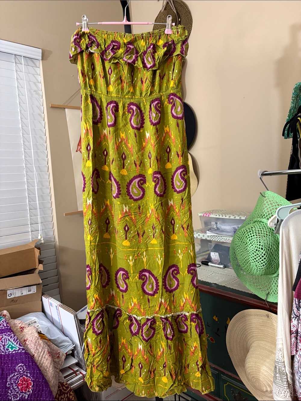 Romeo & Juliet Couture- Lime Green-Strapless-Paisley-Maxi Dress-Size M